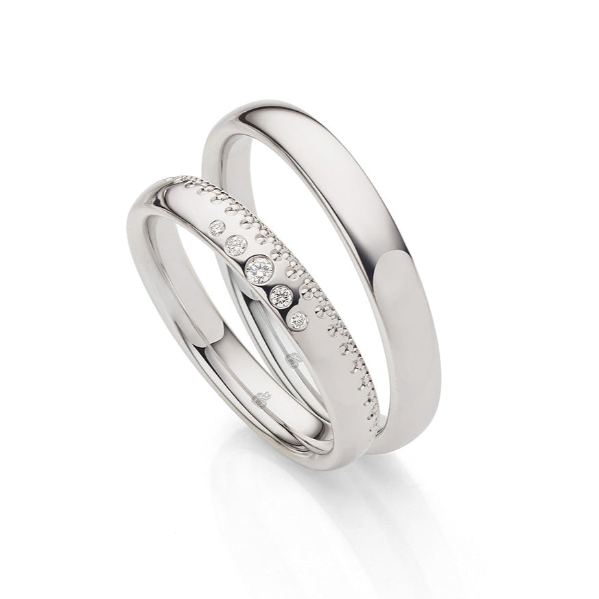 Eheringe Wind Bell – Klang der Liebe im sanften Wind auf eheringkaufen.ch erhältlich.