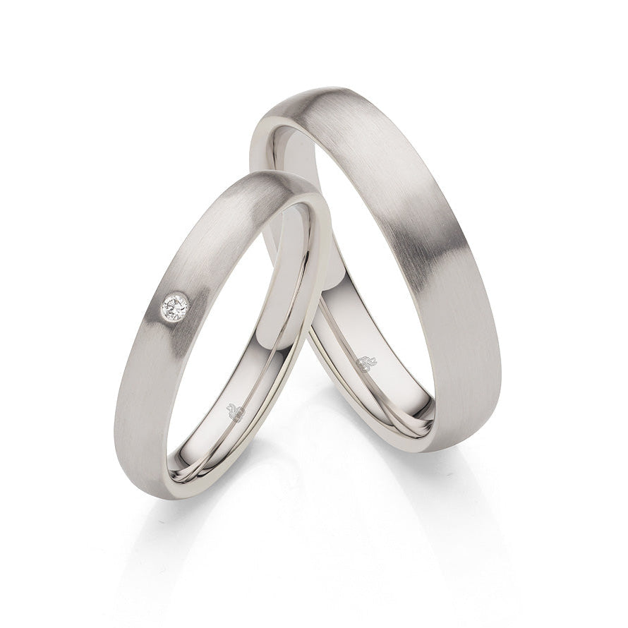 Eheringe Wind Bell – Klang der Liebe im sanften Wind auf eheringkaufen.ch erhältlich.