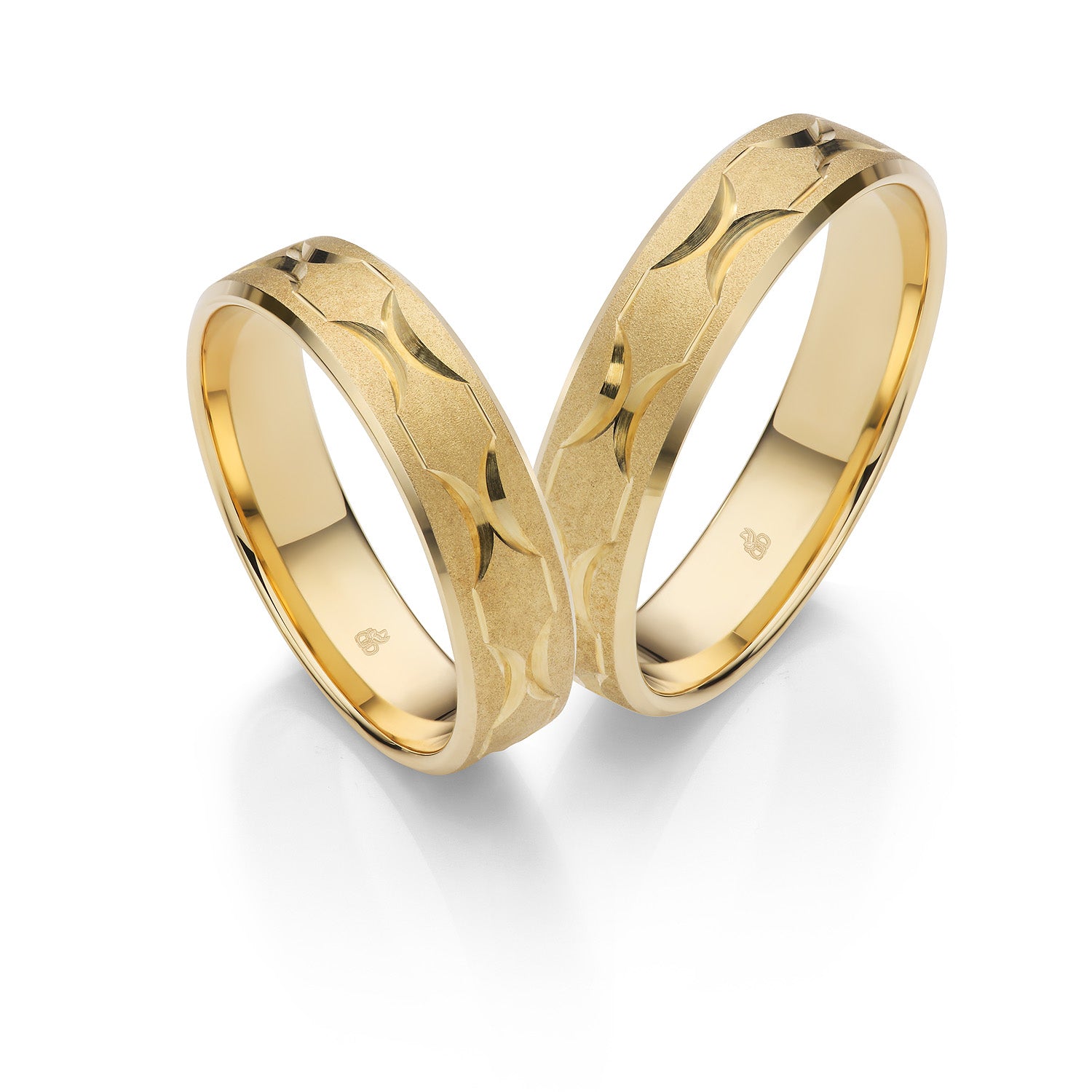 Retro Eheringe - Im Stil der Ewigkeit auf eheringkaufen.ch erhältlich.