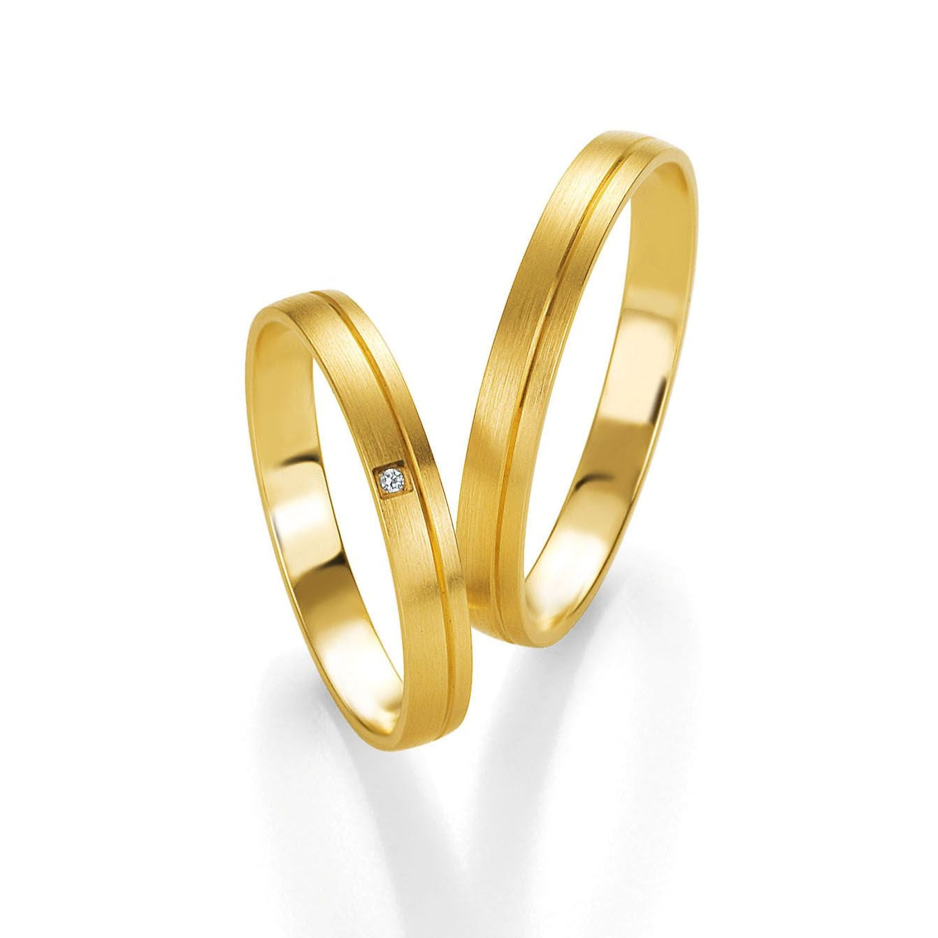 Pure Eleganz - Eheringe in Basic Light 1 auf eheringkaufen.ch erhältlich.