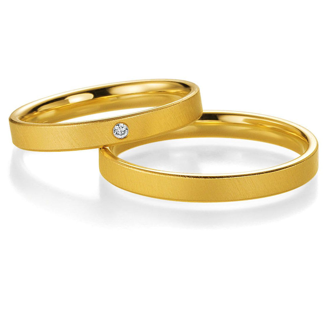 Pure Eleganz - Eheringe in Basic Light 1 auf eheringkaufen.ch erhältlich.