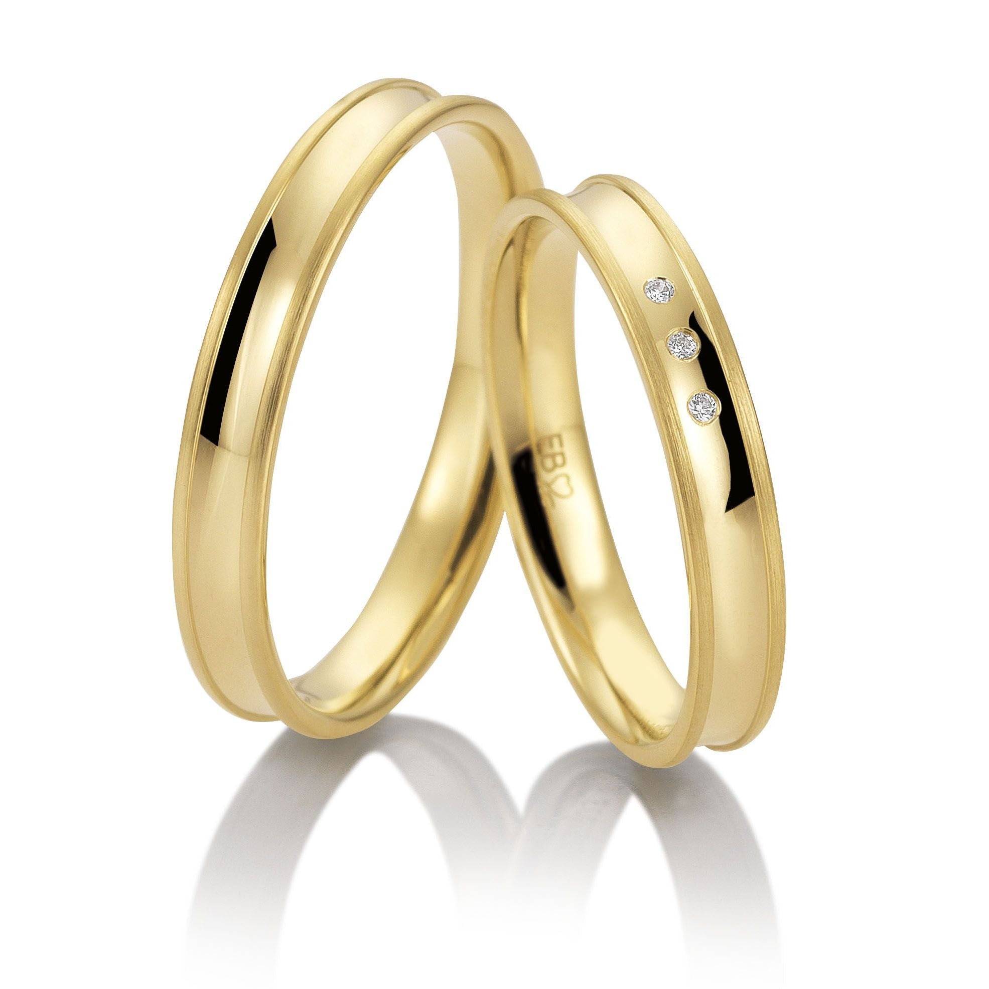 Schlichte Perfektion – Eheringe in Basic Light 3 auf eheringkaufen.ch erhältlich.