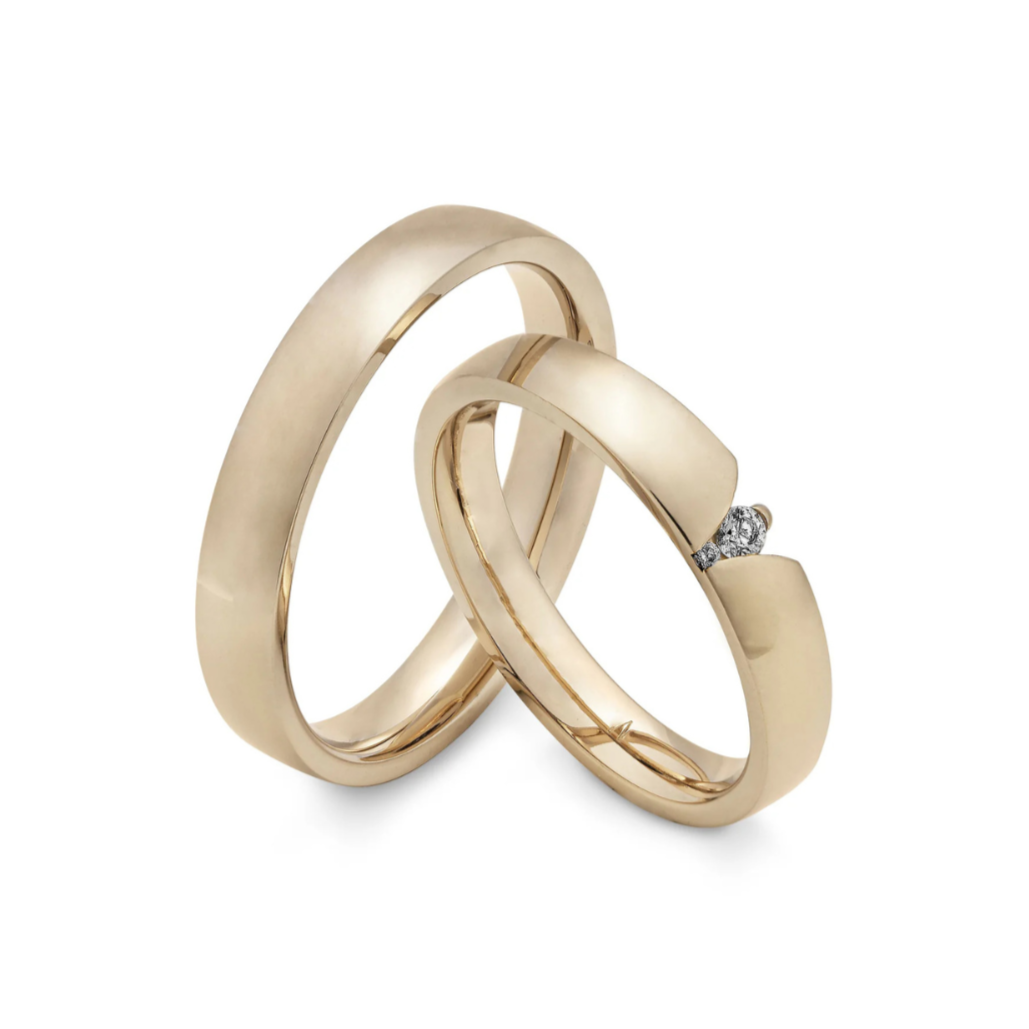 Royal Romance - Eheringe mit königlichem Glanz auf eheringkaufen.ch erhältlich.