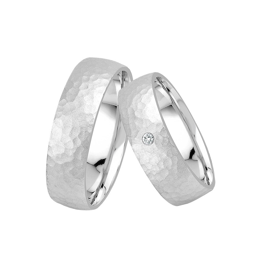 Eheringe in Gold – Der Glanz wahrer Liebe auf eheringkaufen.ch erhältlich.