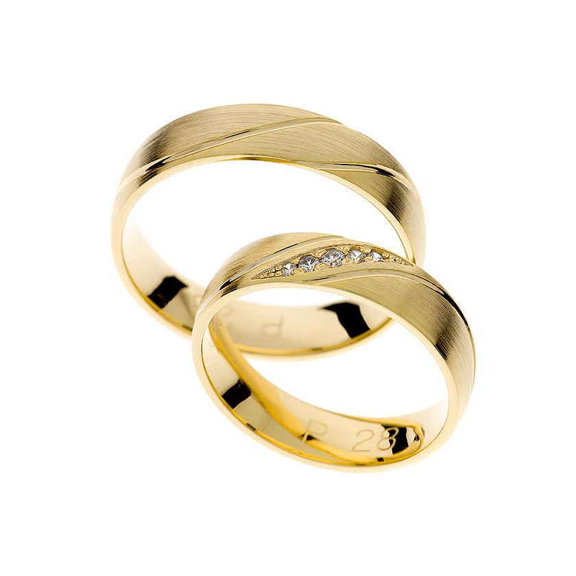 Eheringe in Gold - Ewigkeit in jedem Detail auf eheringkaufen.ch erhältlich.