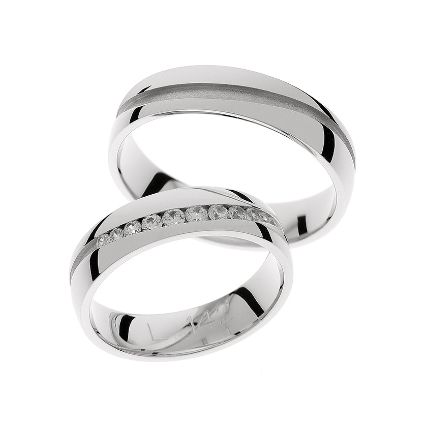 Eheringe in Gold - Ringe, so einzigartig wie eure Liebe auf eheringkaufen.ch erhältlich.