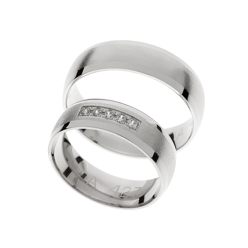 Eheringe in Gold - Für Herzen, die zusammengehören auf eheringkaufen.ch erhältlich.