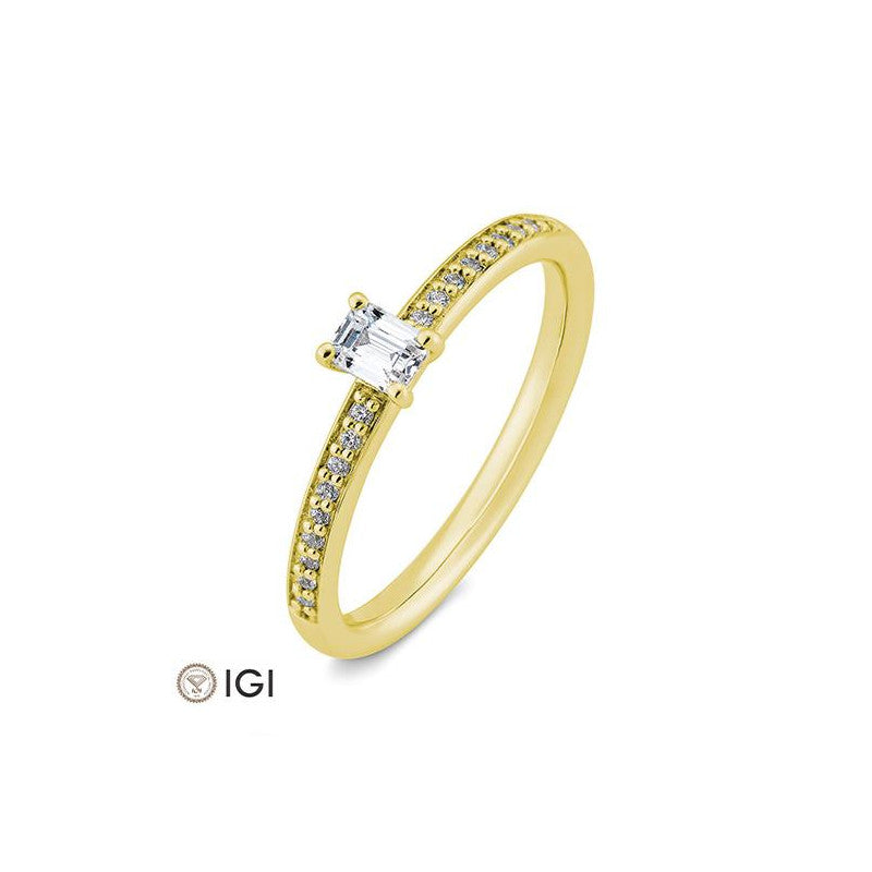 Verlobungsring Emerald Cut - Sag Ja zur Liebe deines Lebens auf eheringkaufen.ch erhältlich.