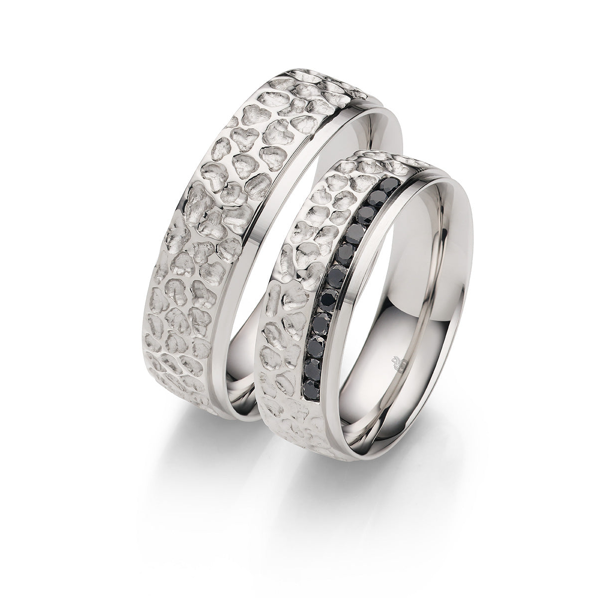 First Individual Love Eheringe - Forever Starts Here auf eherinkaufen.ch erhältlich.