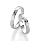Pure Eleganz - Eheringe in Basic Light 1 auf eheringkaufen.ch erhältlich.