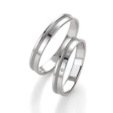 Pure Eleganz - Eheringe in Basic Light 1 auf eheringkaufen.ch erhältlich.