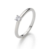 Verlobungsring mit Diamant in edler Krappenfassung
