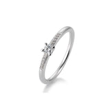 Glanz in jedem Detail – Pavé-Ring für den besonderen Moment auf eheringkaufen.ch erhältlich.
